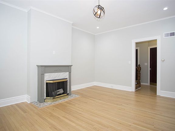 5th image of 203 Belmont Ave