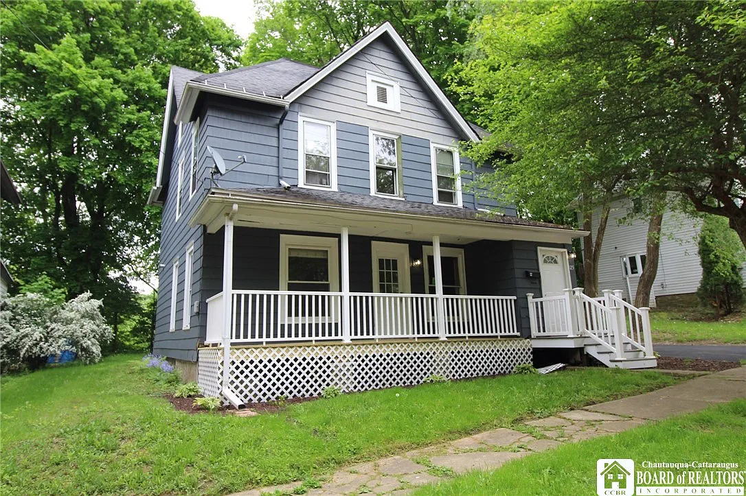 125 Fairview Ave photo 1