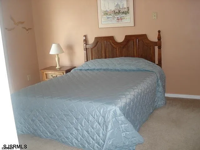 426 Canterbury Ct — Photo 12