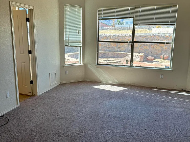 10899 Northview Dr — Photo 5