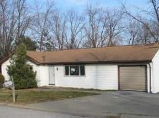 710 Highland Dr, O'Fallon, MO