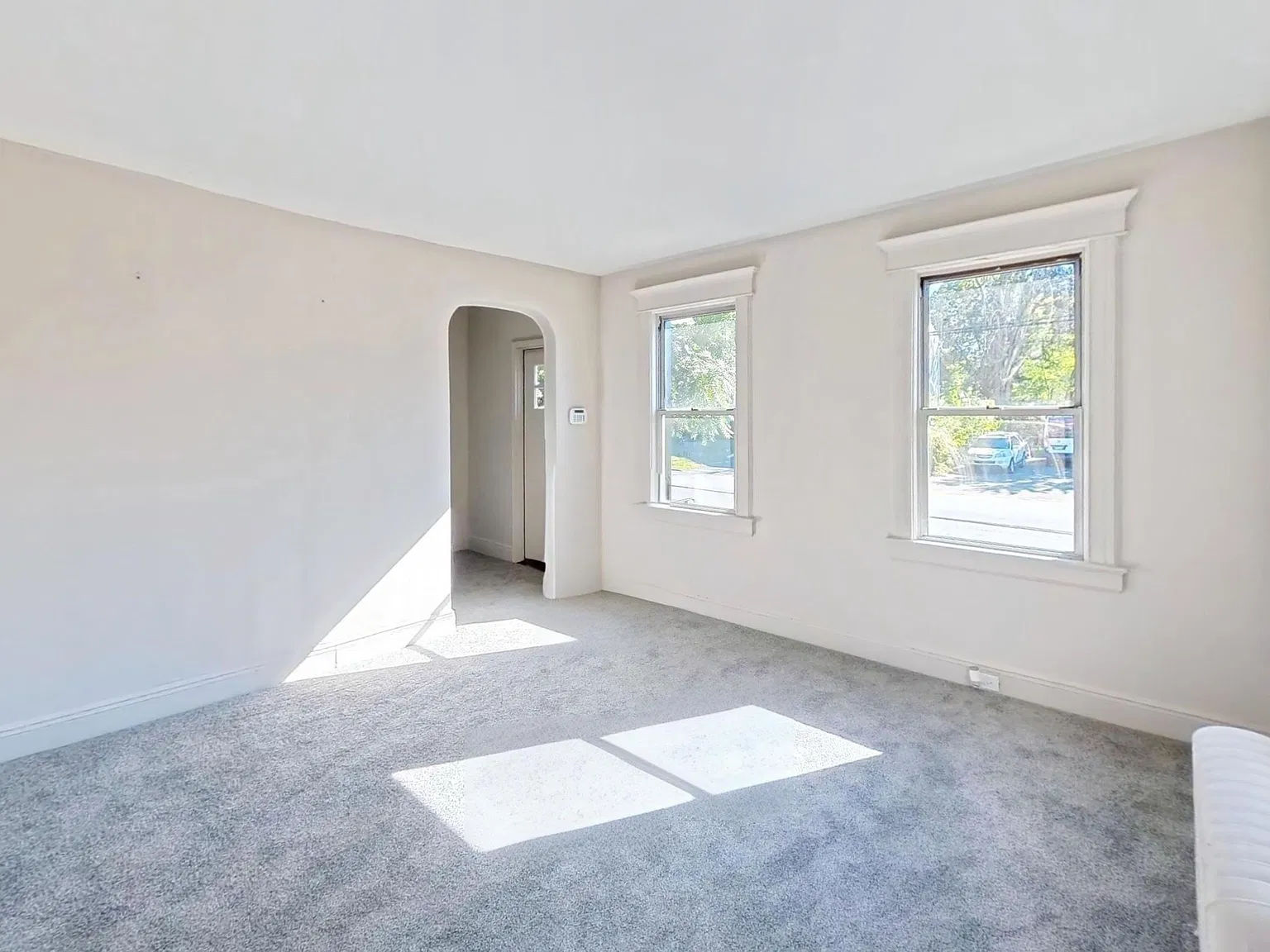 3 bed, 1.0 bath, $3,800 — Photo 2