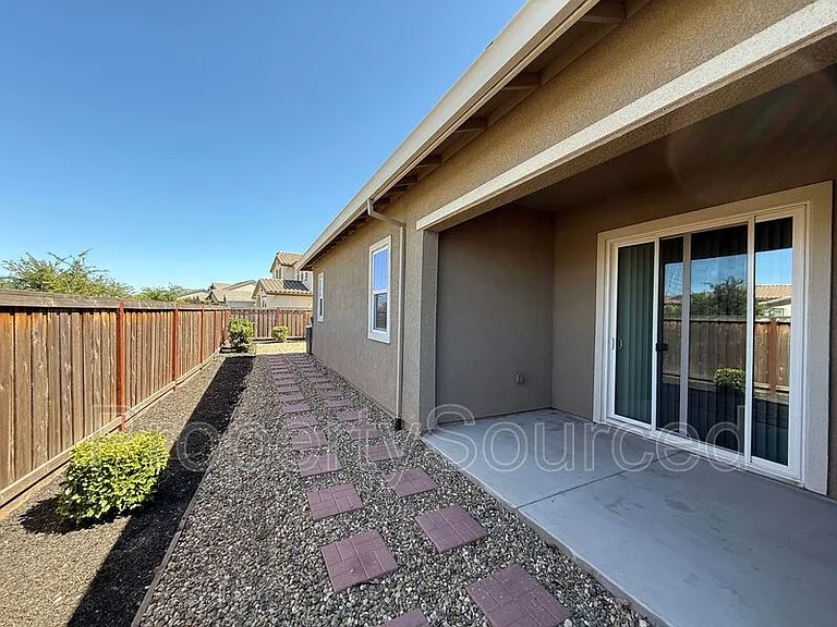 614 Madrone St — Photo 68
