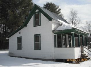 88 Pleasant St, Peru, ME 04290