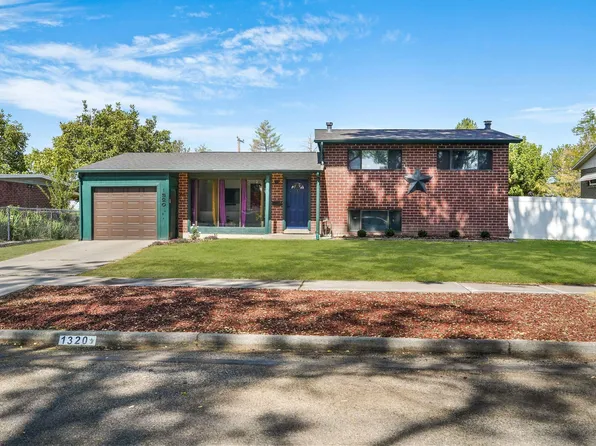 1320 W Sunset Dr, Salt Lake City, UT 84116