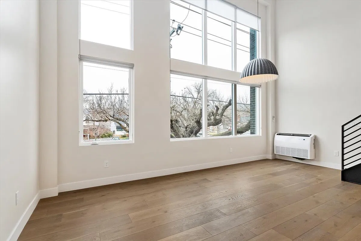 2 bed, 1055 sqft, $3,275 — Photo 3