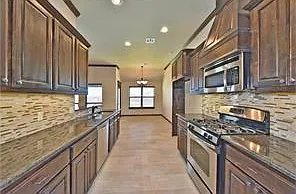3216 NW 188th Ter — Photo 5