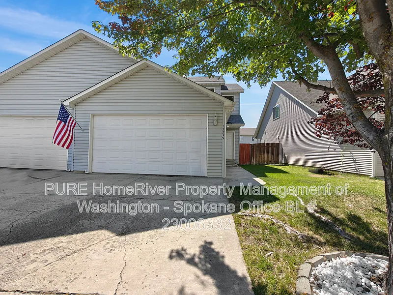 3 bed, 2.5 bath, 1500 sqft, $1,995 — Photo 2