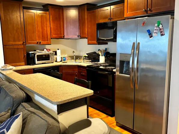 153 W 6th St #1, Boston, MA 02127