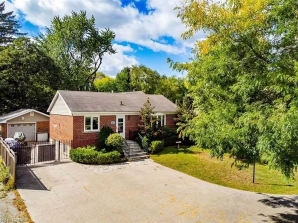 550 4th Line, Oakville, ON L6L 5A7