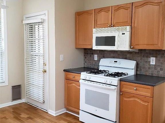 5th image of 2234 Mainsail Dr