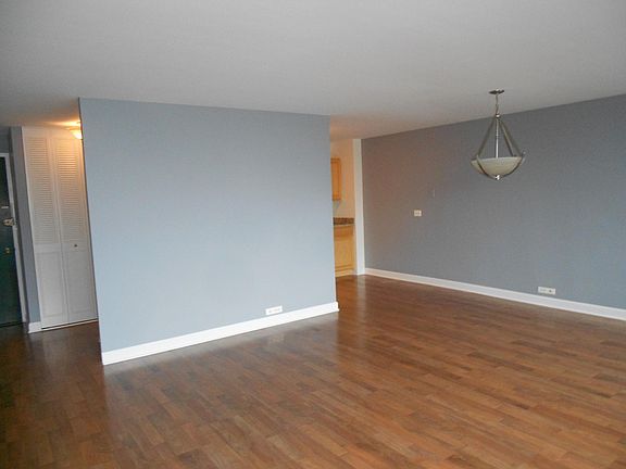 5th image of 4250 N Marine Dr APT 1806
