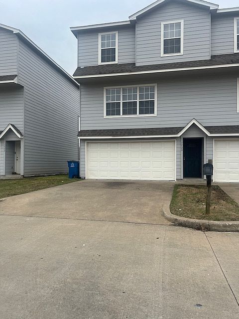 1st image of 1718 E 67th Pl