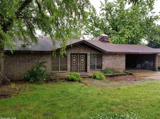 1306 Branch St, Morrilton, AR 72110