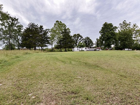 2nd image of 135 Lawson Dr