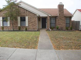 2011 Kenneth Hopper Dr, Mesquite, TX
