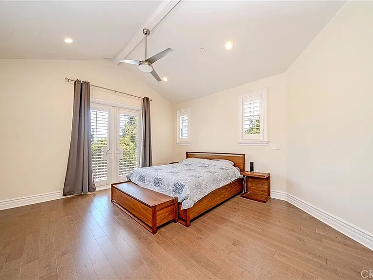 1217 Olive La Canada — Photo 23