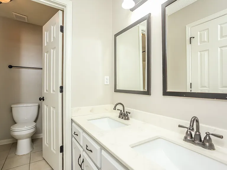 1271 Breezy Gate Dr — Photo 9