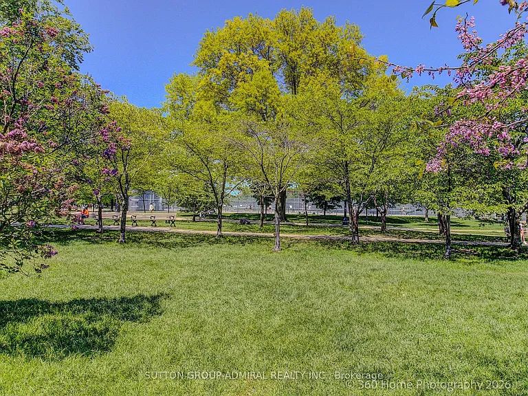 901 Queen St W #208 — Photo 21