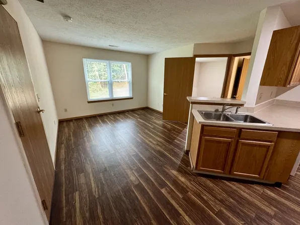 426 Oakwood Ave APT C, Wadsworth, OH 44281