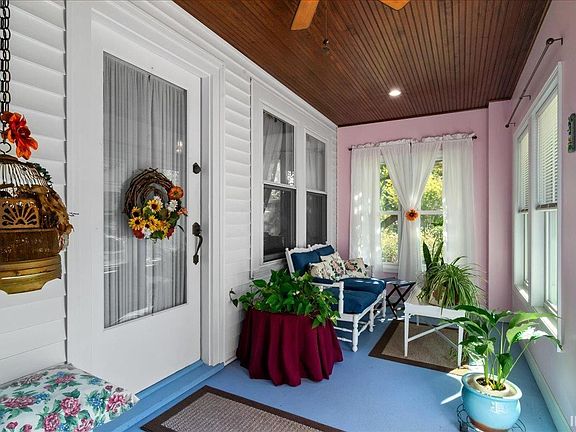 2nd image of 1509 Harmony Way
