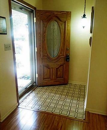 4th image of 6941 Camelot Ct