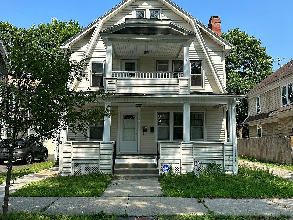 1st image of 35 Rittenhouse Ter #3