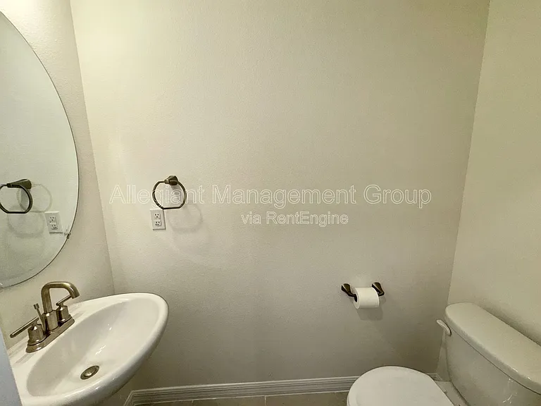 4570 Small Creek Rd — Photo 28