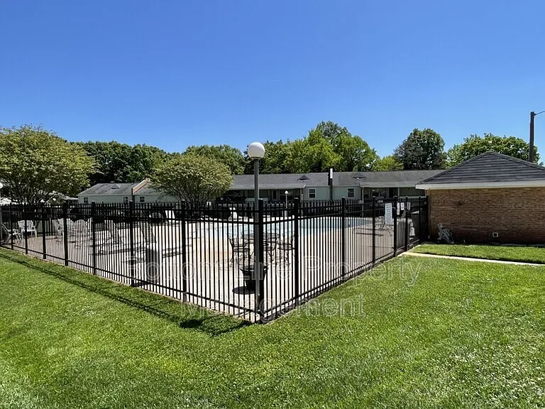4605 Coronado Dr #D — Photo 16