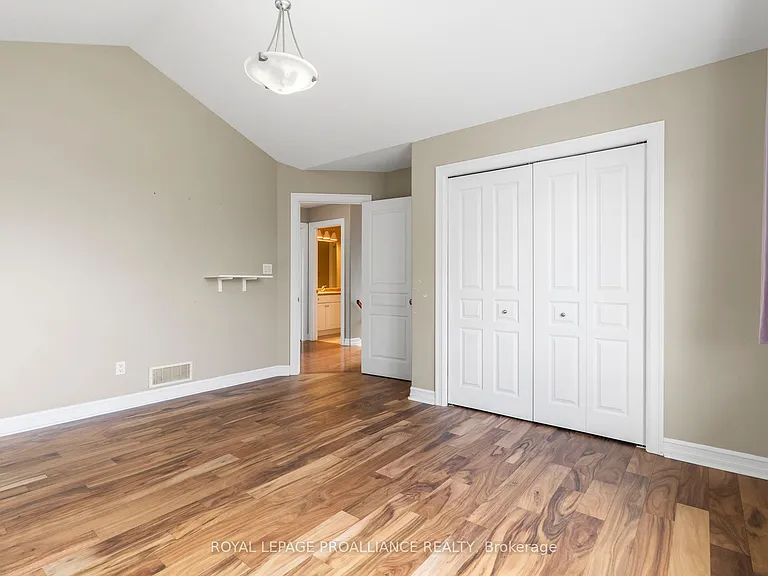 1009 Crestwood Dr — Photo 25