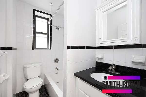 Rented by R New York | media 5