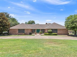 2901 Inverness Dr, Waco, TX 76710