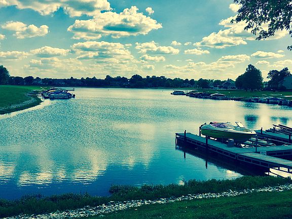 Walking Distance From Lake