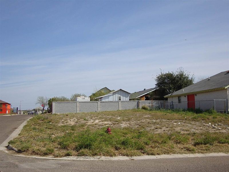1st image of 139 Otanes Ave