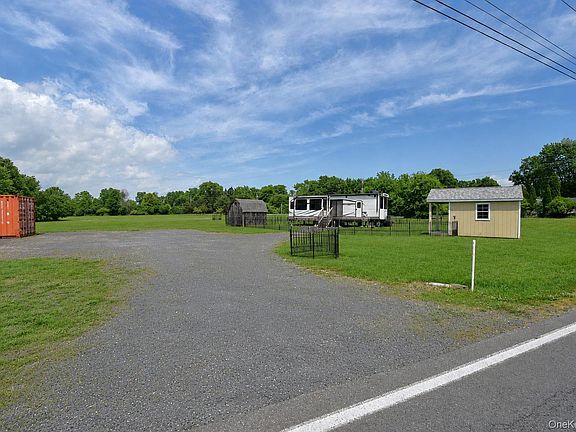 4th image of 21 Stacey Road