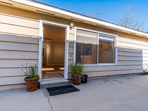 4th image of 3865 Edenhurst Ave