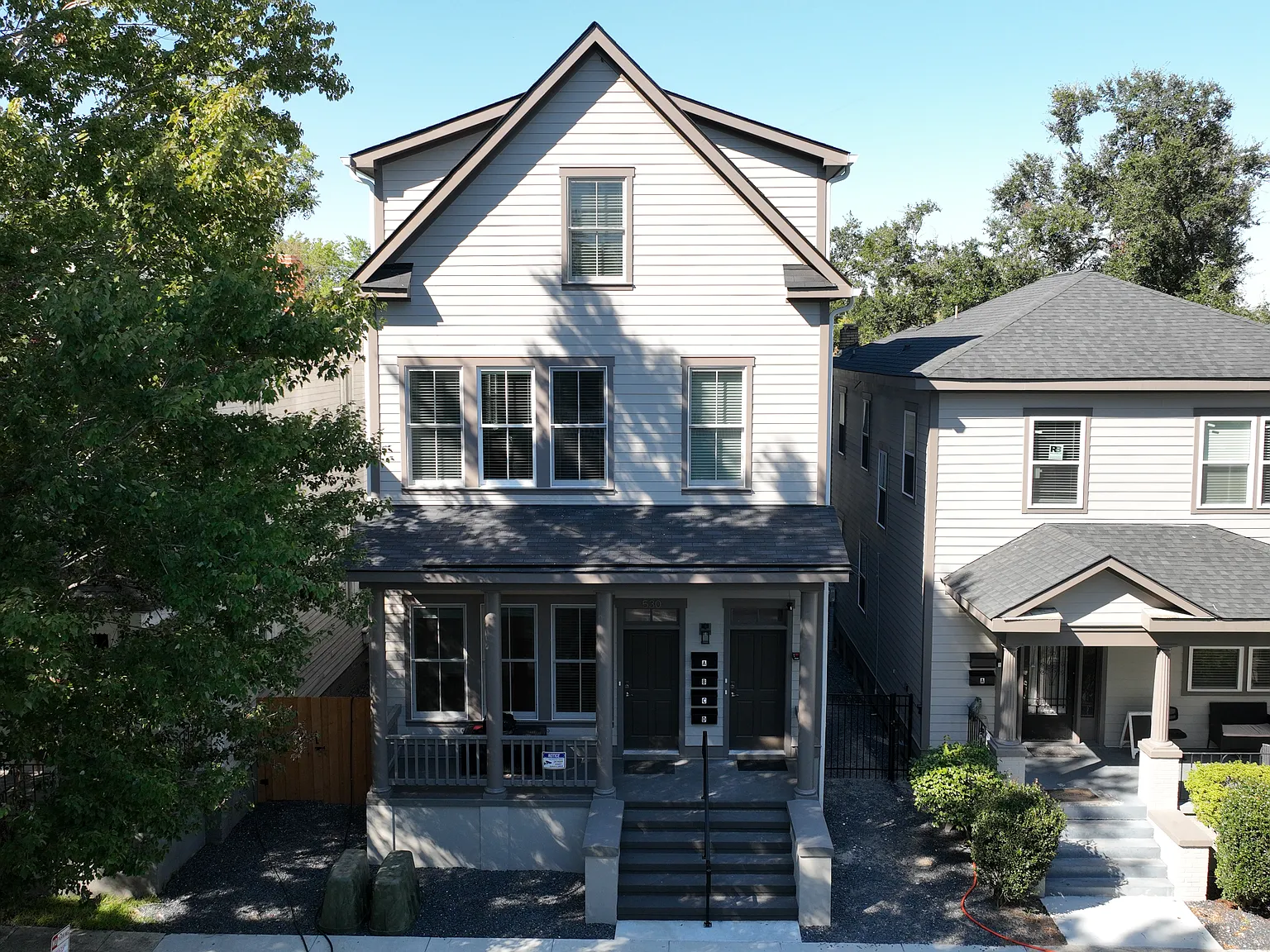 2 bed, 1154 sqft, $2,350 — Photo 3