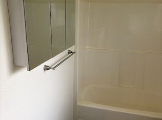 512 Deeded Ln SW UNIT 2, Orting, WA 98360