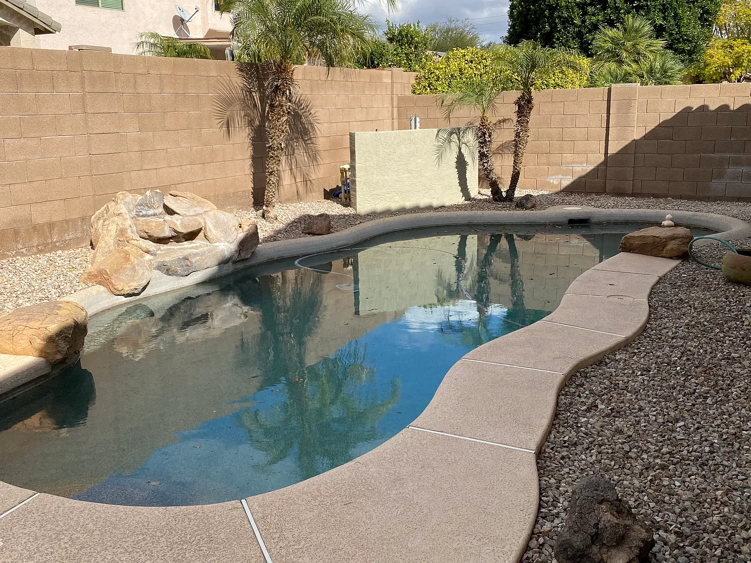 9144 W Lone Cactus Dr — Photo 1