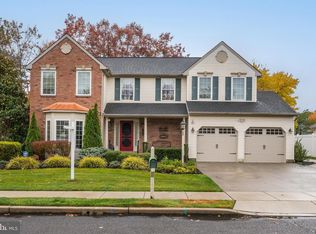 137 Treeline Dr, Deptford, NJ 08096