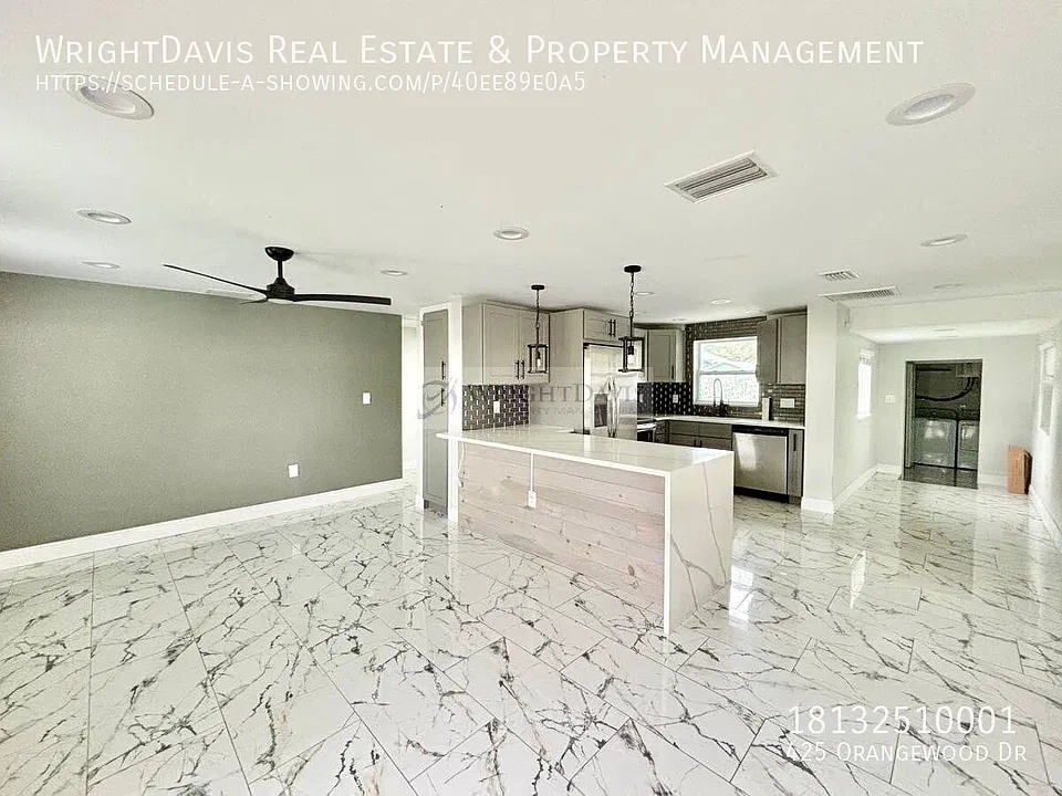 425 Orangewood Dr
