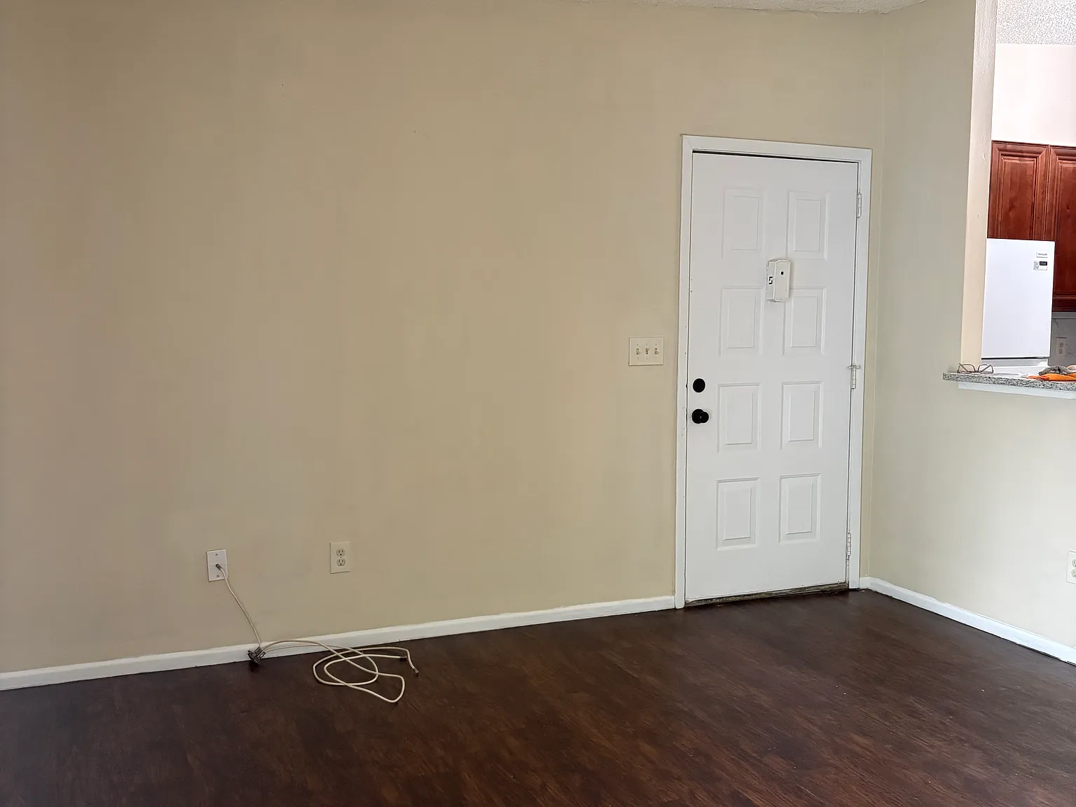 2 bed, 850 sqft, $1,550 — Photo 2