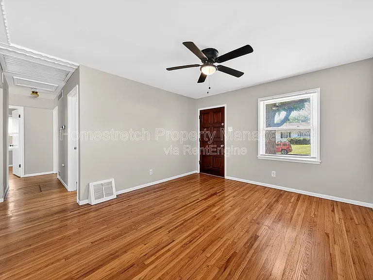 329 Midlothian Rd — Photo 11