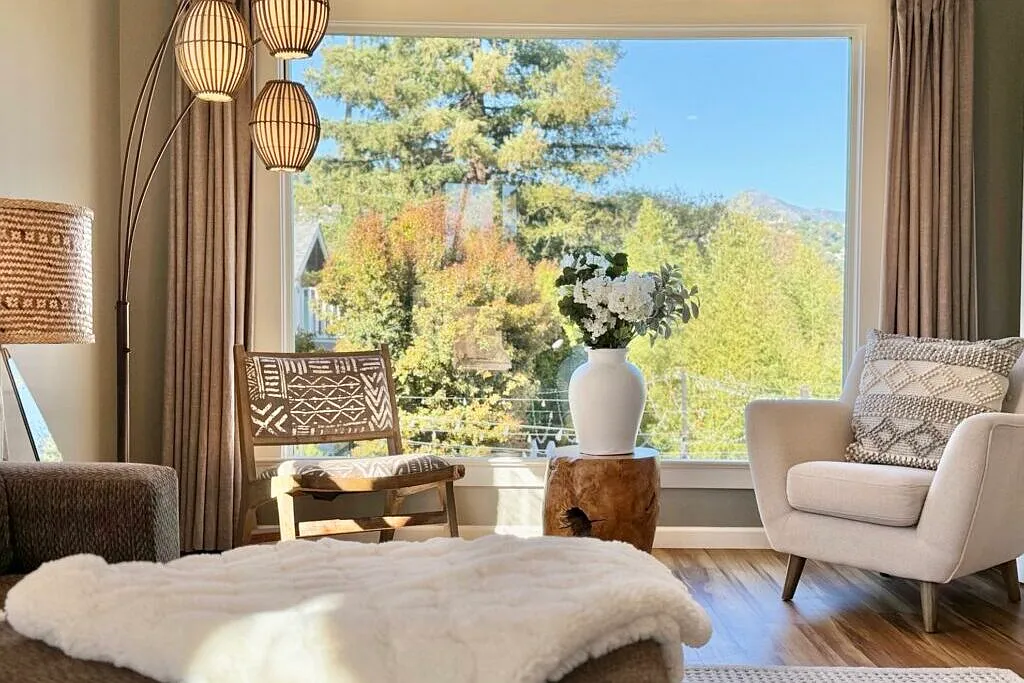1 bed, 1.5 bath, 1000 sqft, $8,600 — Photo 1
