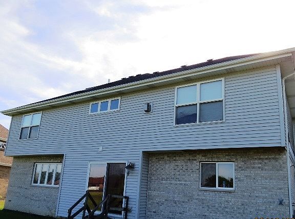 3rd image of 17062 Waterford Dr