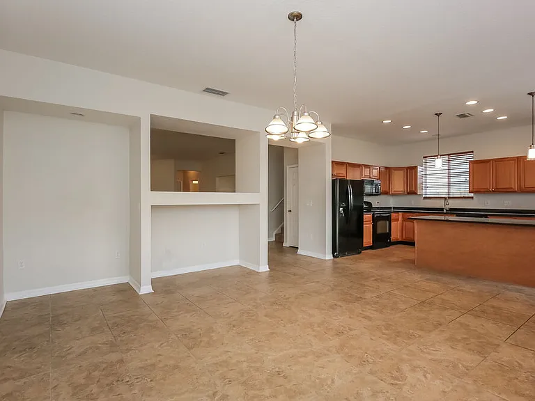 9322 Zincoe Ln — Photo 4