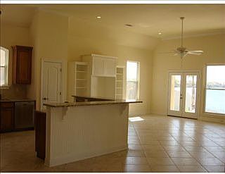 3rd image of 1515 Royal Palm Dr