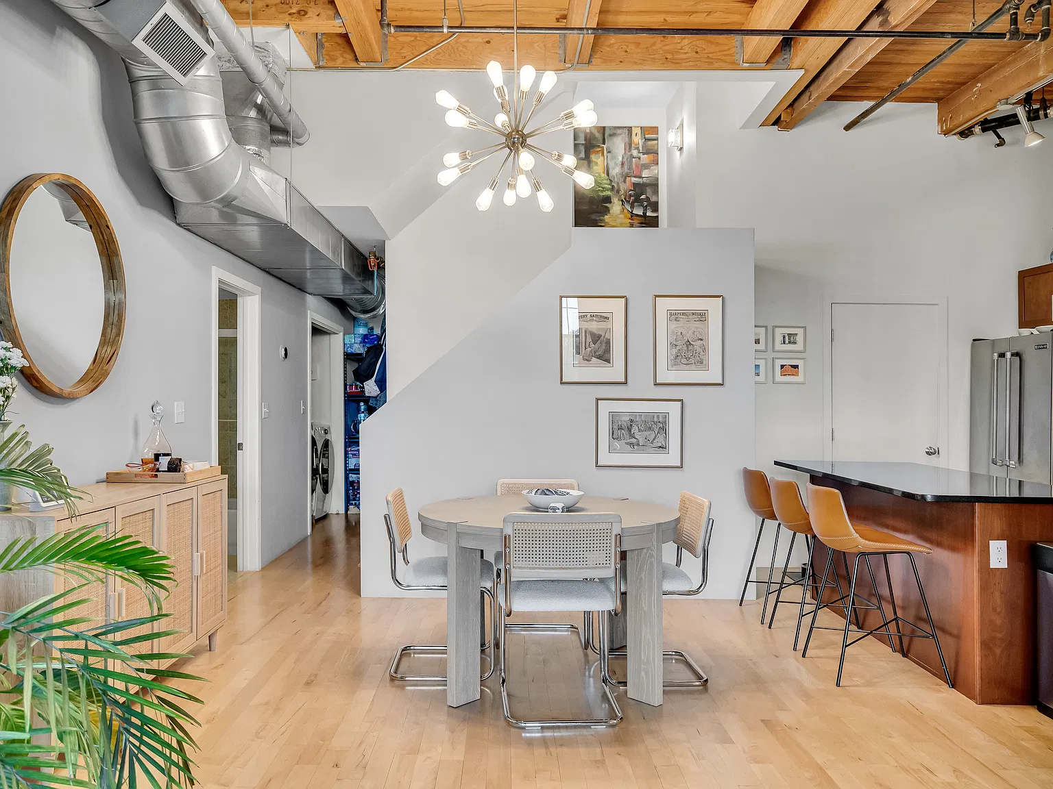 2 bed, 1346 sqft, $3,600 — Photo 3