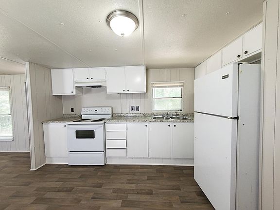3rd image of 401 S Woodson St APT 1