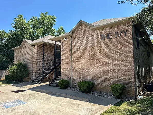 613 Bernard St, Denton, TX